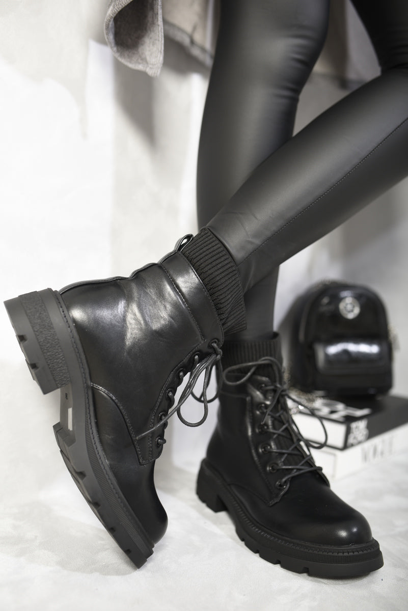 (F) Platform Lace Up Ankle Boots