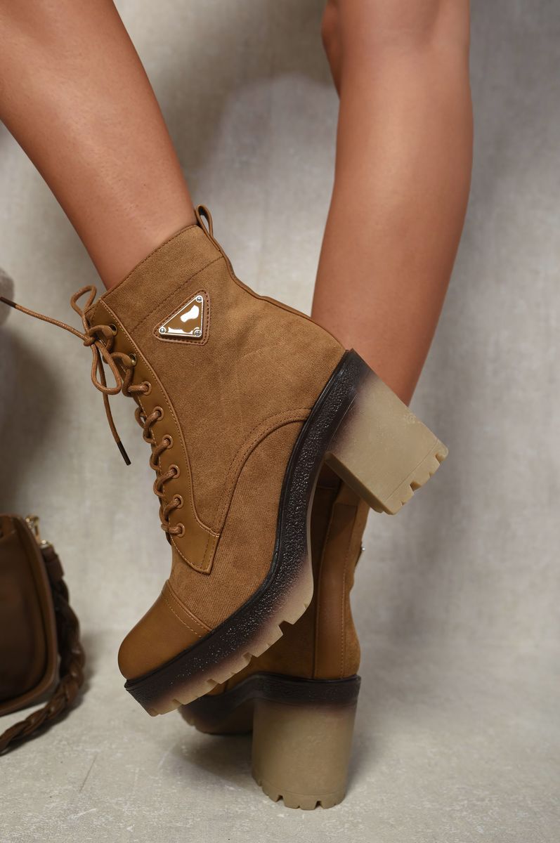 (F) Lace Up Combat Heeled Ankle Boots