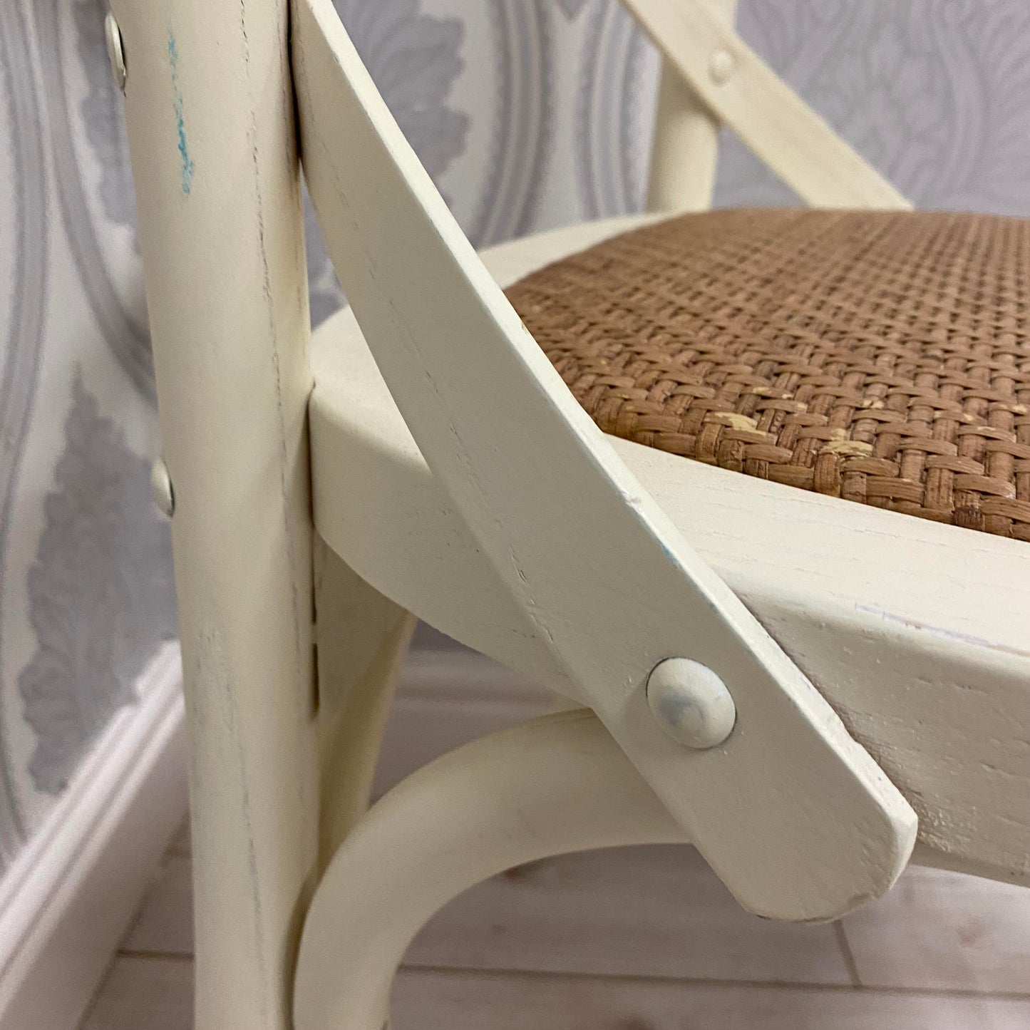 Modern & Stylish Hand Finished Cross Back Oak Wooden Cafe Chair - Exclusive Rattan Seat Comfortable Office Furniture Collections for Home, Dining, Cafe, and Office Seating (Cream)