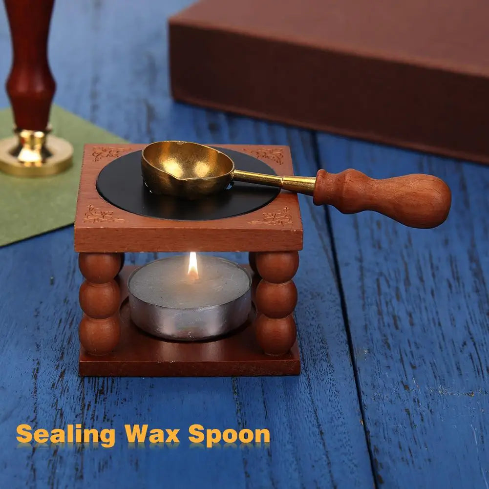Elegant Brass Sealing Wax Spoon for Easy Melting & Burning - Retro Design