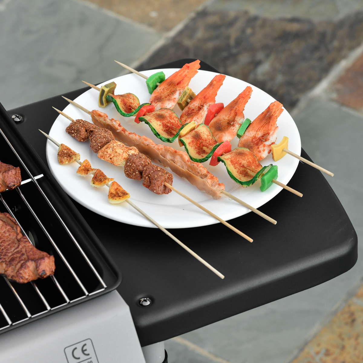 Outsunny Propane Gas Barbecue Grill 2 Burner Cooking BBQ 5.6 kW w/ Side Shelves
