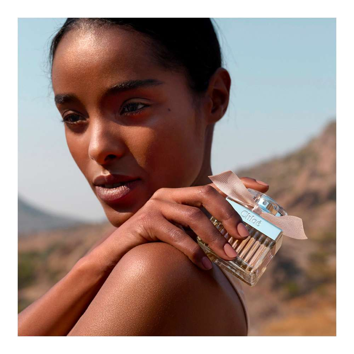 Chloé Signature Eau De Parfum Spray 75ml – Luxurious Floral Fragrance