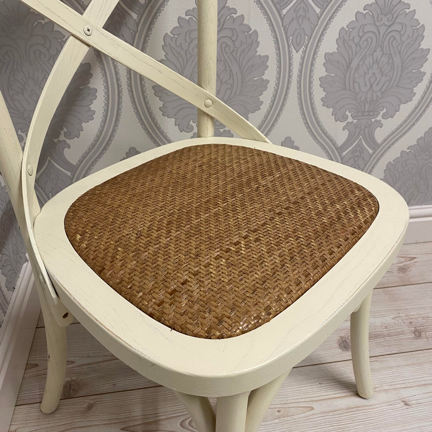 Modern & Stylish Hand Finished Cross Back Oak Wooden Cafe Chair - Exclusive Rattan Seat Comfortable Office Furniture Collections for Home, Dining, Cafe, and Office Seating (Cream)