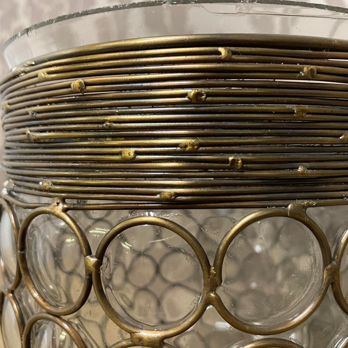 9" GLASS CANDLE HOLDER IN METAL FRAME