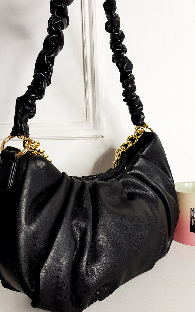 (F) Shoulder Bag with Chain Detail
