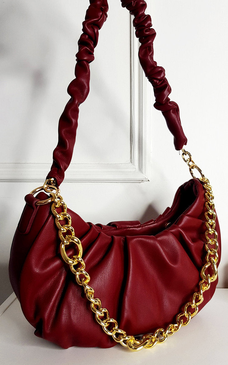 (F) Shoulder Bag with Chain Detail