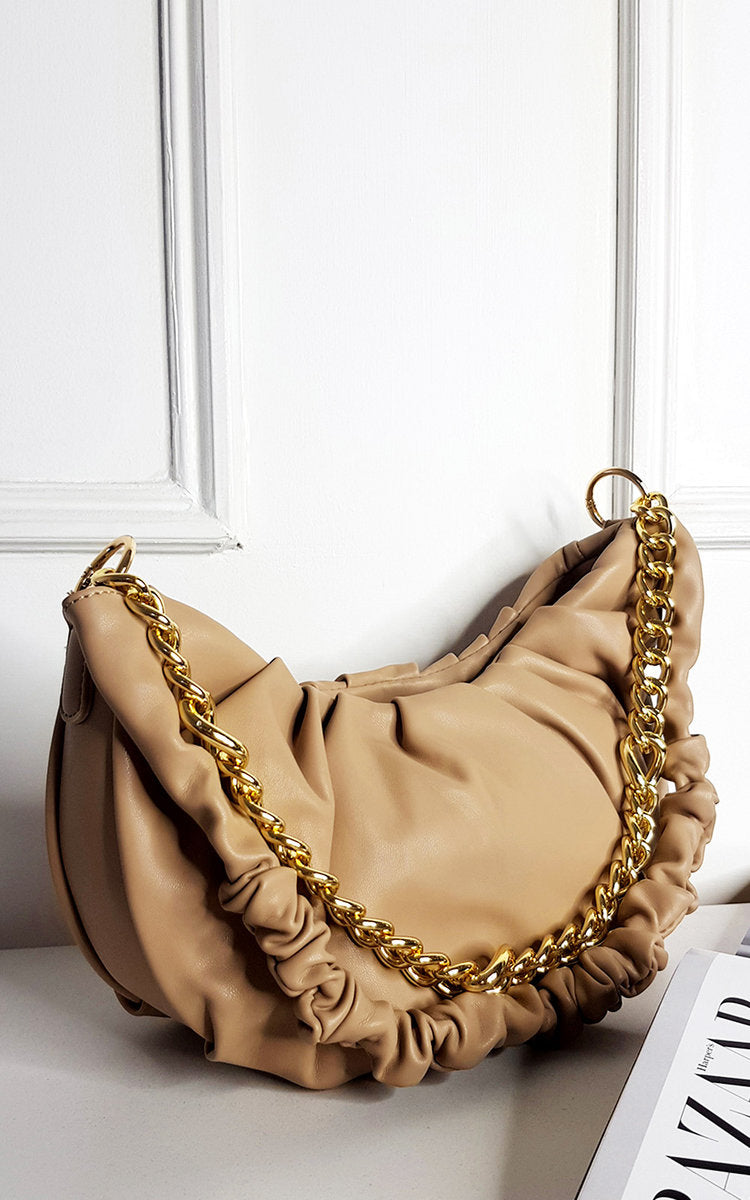 (F) Shoulder Bag with Chain Detail