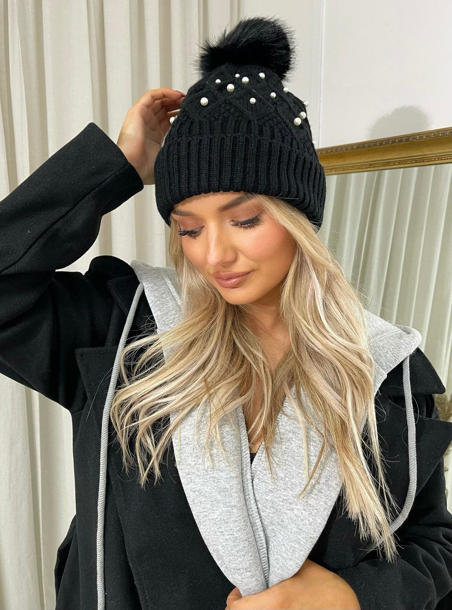 (F) Pom Pom Knitted Winter Hat With Pearl Decor