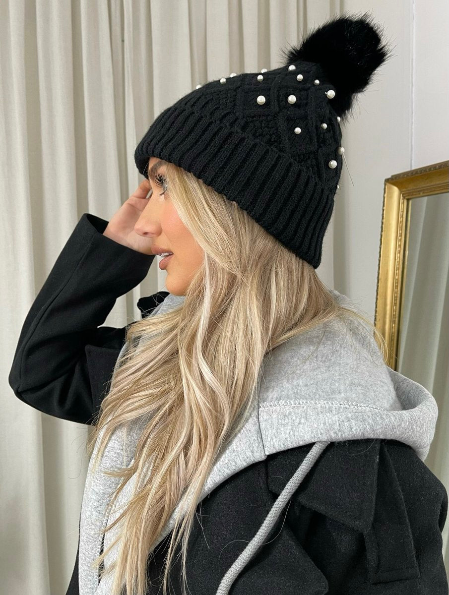 (F) Pom Pom Knitted Winter Hat With Pearl Decor