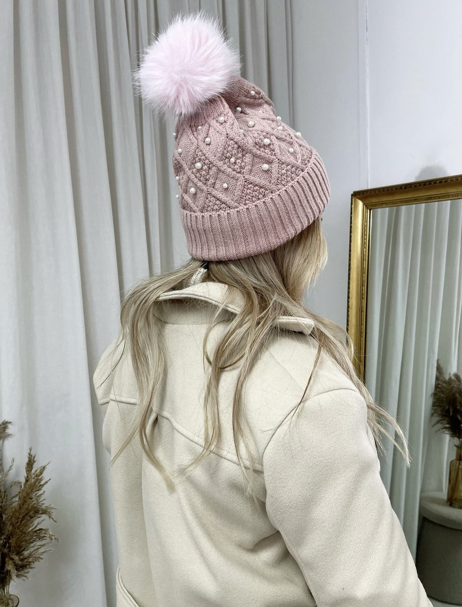 (F) Pom Pom Knitted Winter Hat With Pearl Decor
