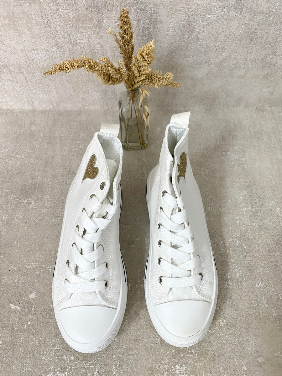 (F) High Top Lace Up Heart Detailed Kids Trainers