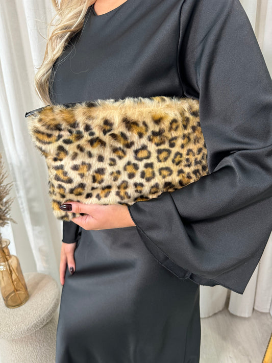 (F) Faux Fur Leopard Print Handbag