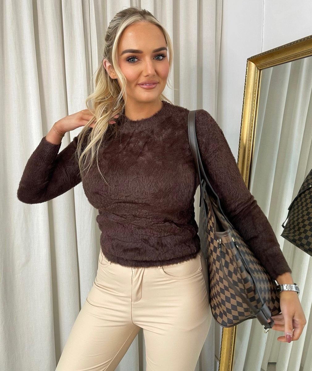 (F) Fitted Long Sleeve Fluffy Knitted Top