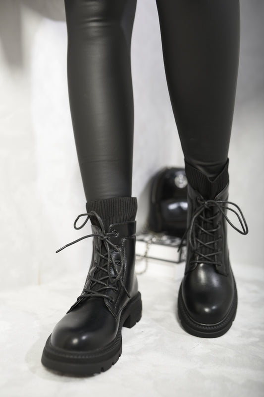 (F) Platform Lace Up Ankle Boots