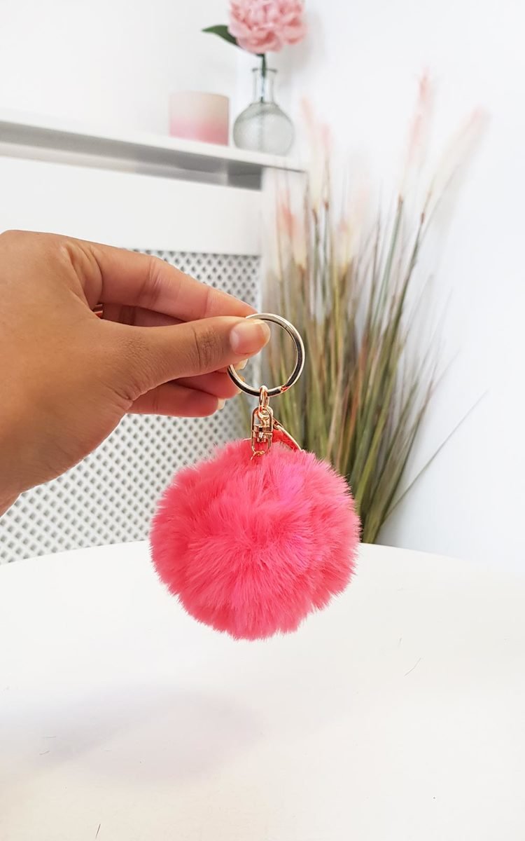 (F) Pom Pom Keyring