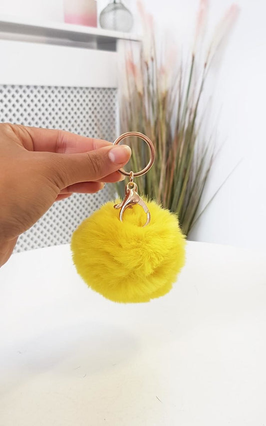 (F) Pom Pom Keyring
