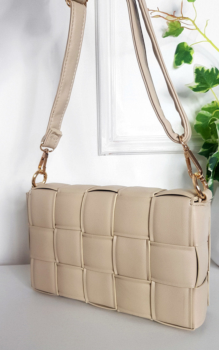 (F) Padded Shoulder Bag with Chain Detail