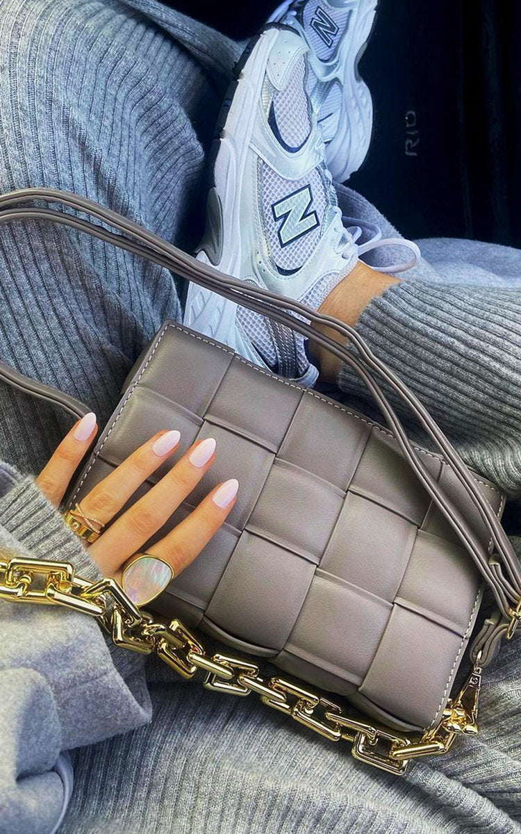 (F) Padded Shoulder Bag with Chain Detail