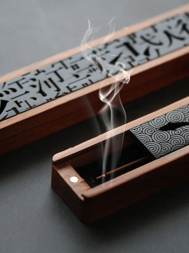 Antique Wooden Incense Box - Portable Design for Aromatic Relaxation